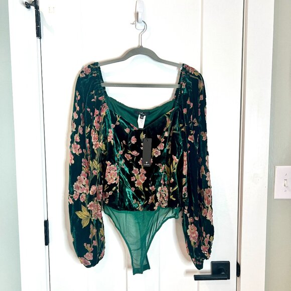 Lulu's Black Floral Bodysuit - Picture 4 of 7